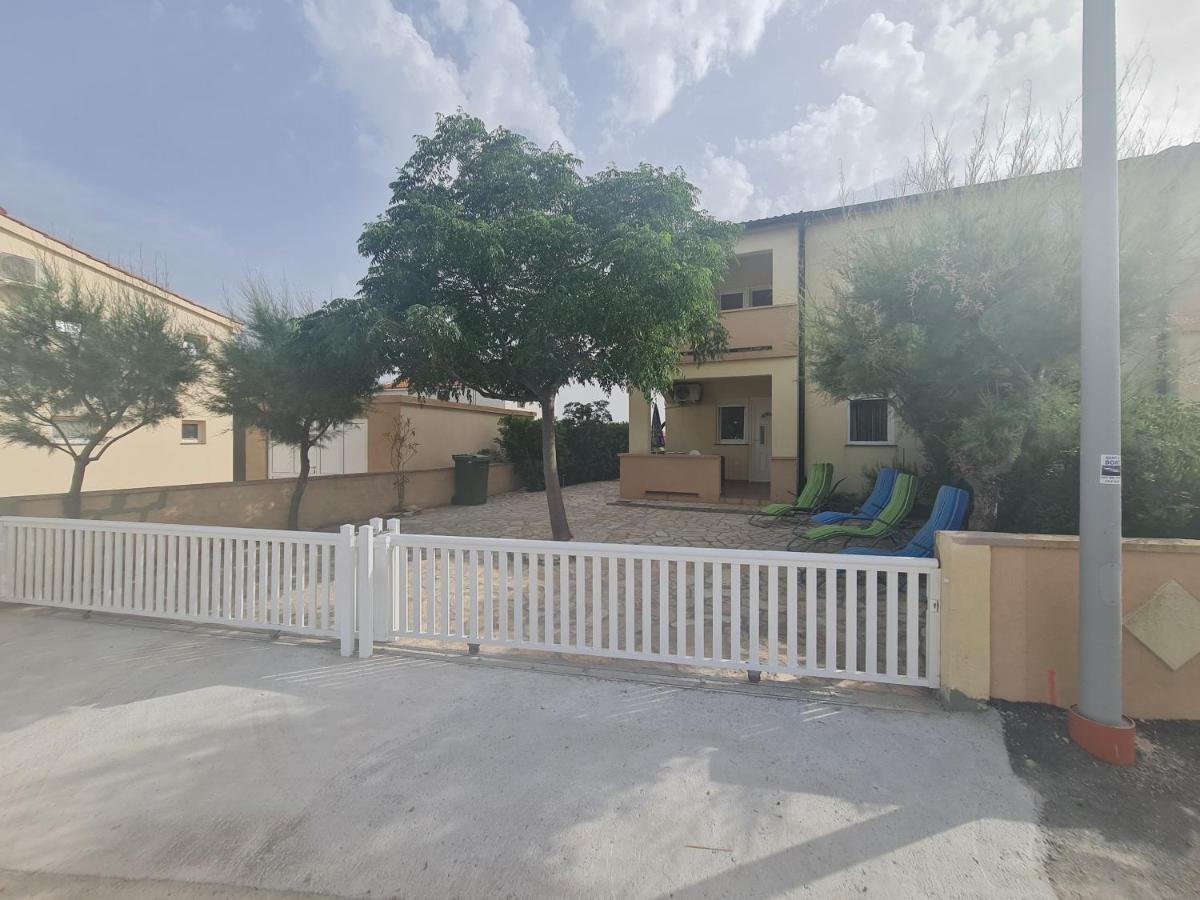 Apartman ˝Abaza˝ Vir Zewnętrze zdjęcie